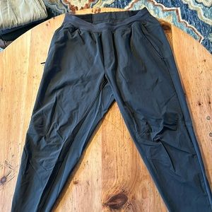 Lululemon Surge Hybrid Jogger Medium Grey